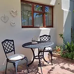 Garden Apartment Bay View